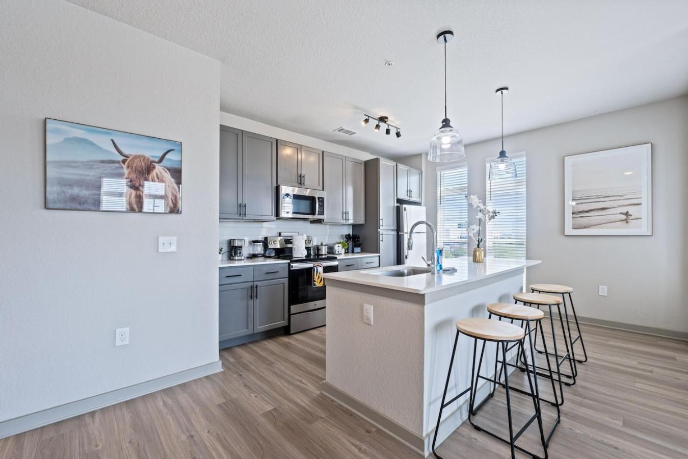 Central Avenue 2 Bed Mins From Tropicana Field Sankt Petersburg Exterior foto