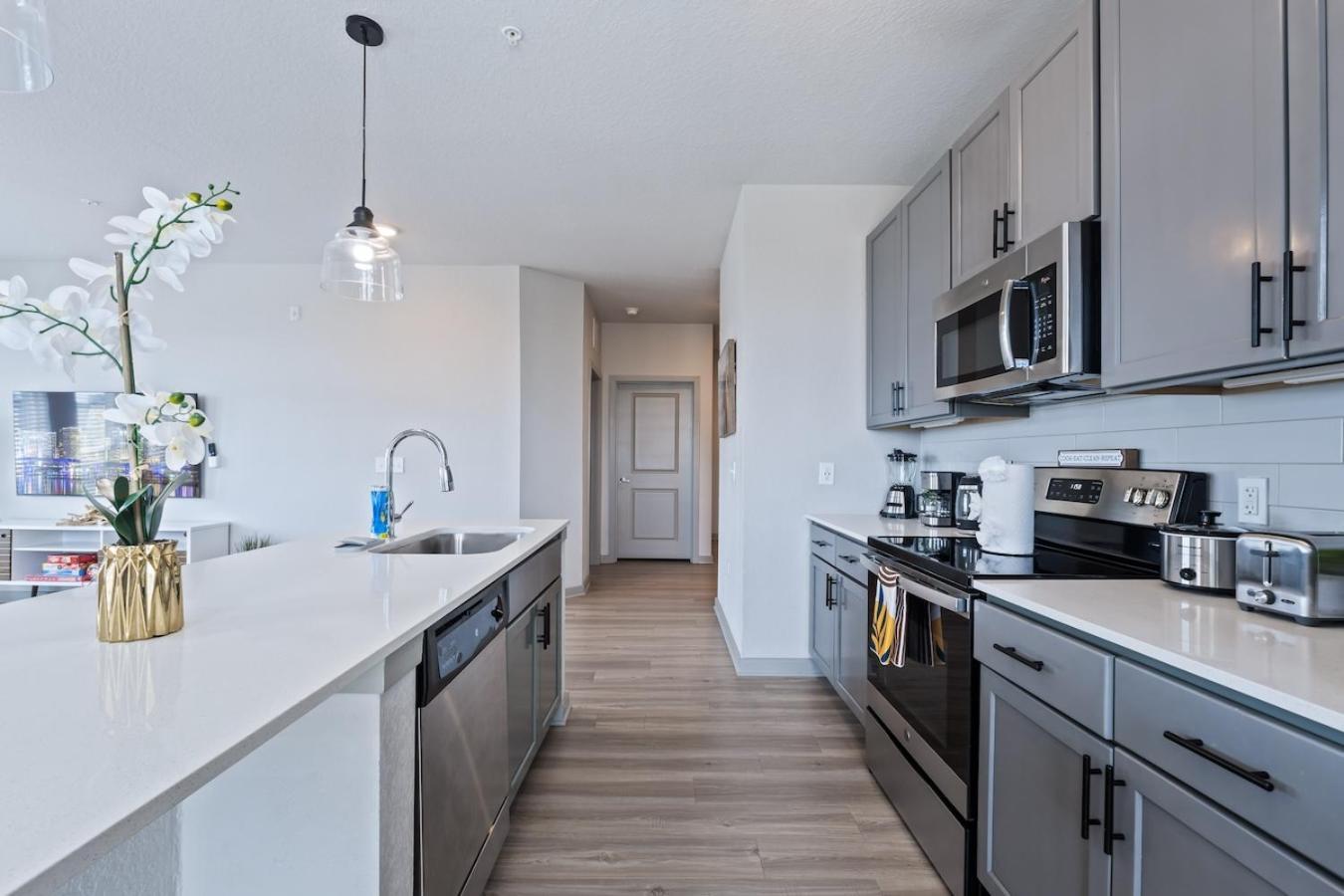 Central Avenue 2 Bed Mins From Tropicana Field Sankt Petersburg Exterior foto