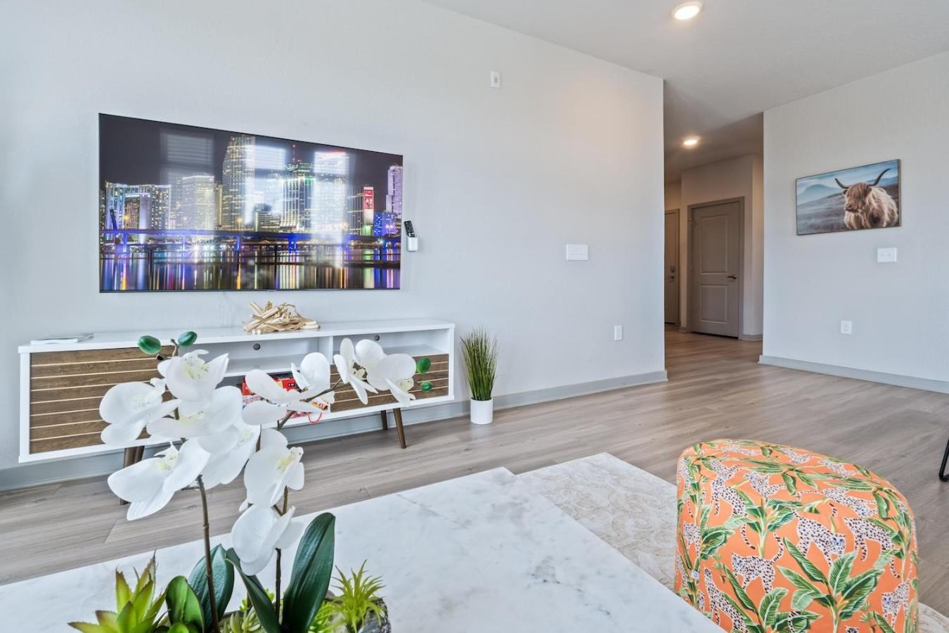 Central Avenue 2 Bed Mins From Tropicana Field Sankt Petersburg Exterior foto