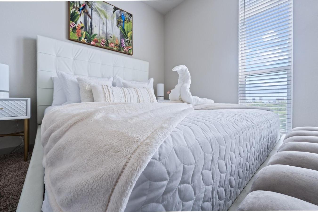 Central Avenue 2 Bed Mins From Tropicana Field Sankt Petersburg Exterior foto