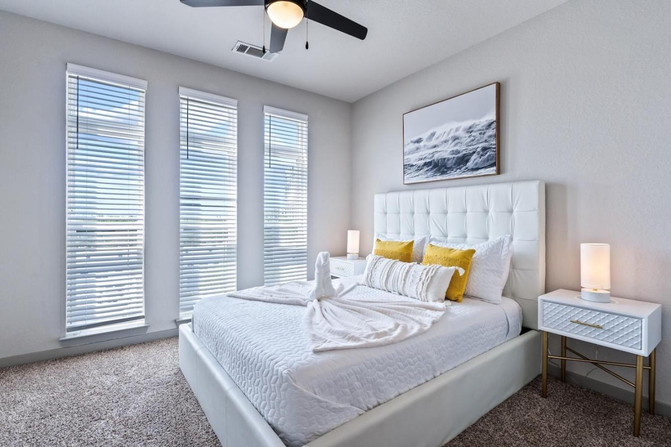 Central Avenue 2 Bed Mins From Tropicana Field Sankt Petersburg Exterior foto