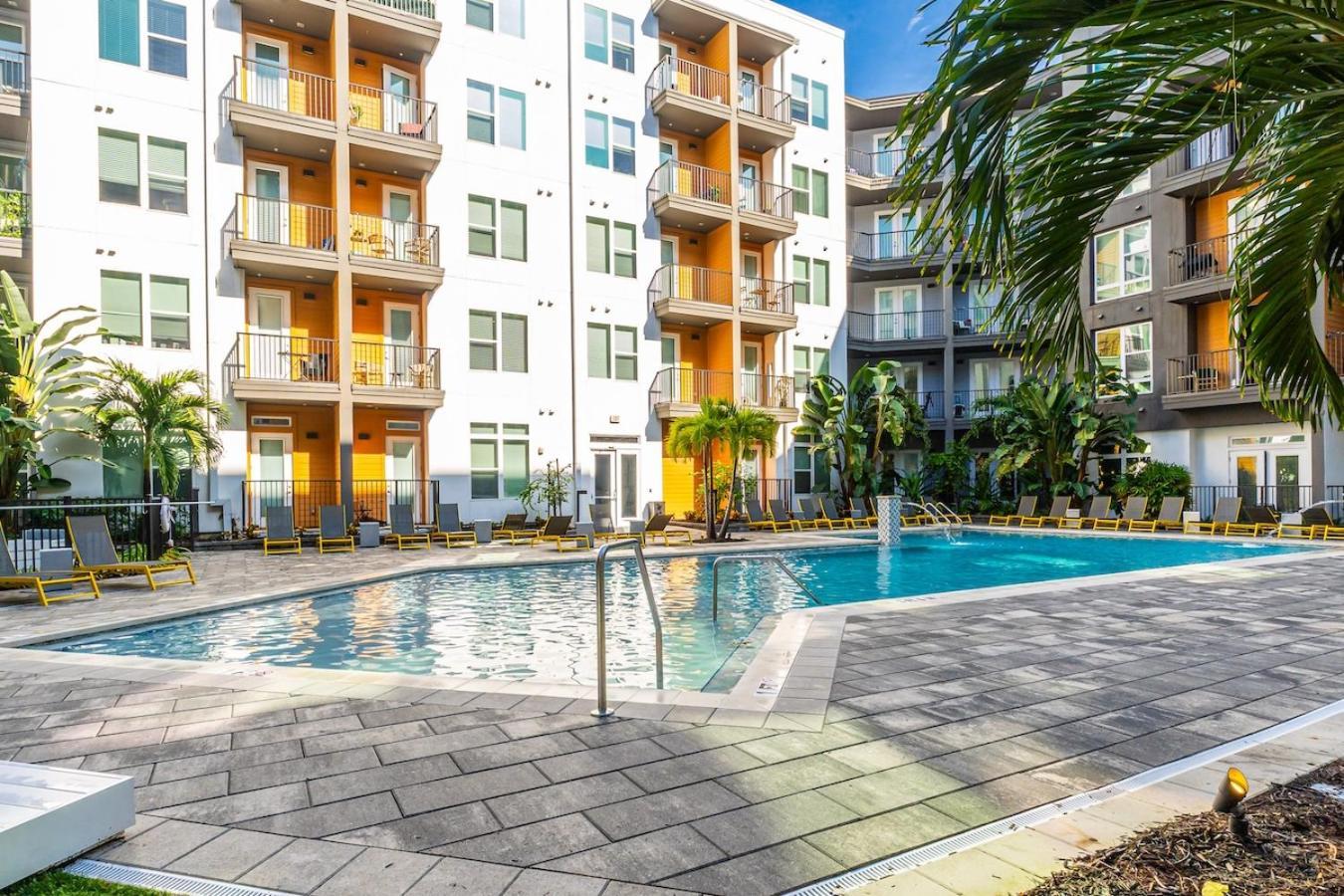 Central Avenue 2 Bed Mins From Tropicana Field Sankt Petersburg Exterior foto