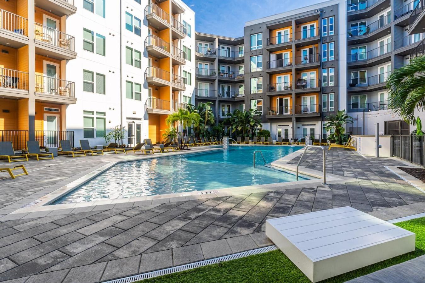 Central Avenue 2 Bed Mins From Tropicana Field Sankt Petersburg Exterior foto